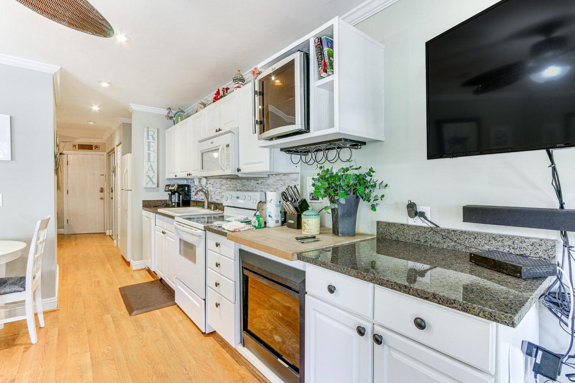 Apartment Hilton Head Gem Walk To Coligny Plaza And Beach! *