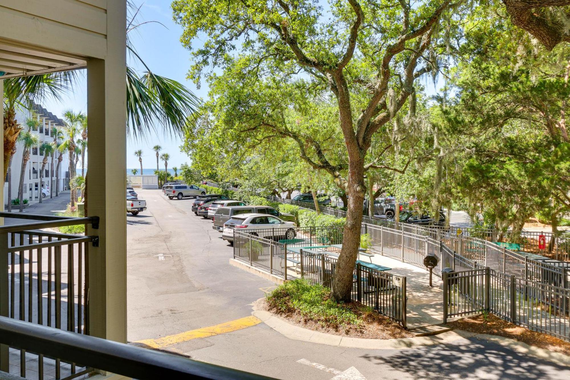 Hilton Head Gem Walk To Coligny Plaza And Beach! Apartment Hilton Head Island
